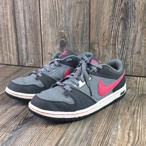 Nike Prestige IV Girls Size 7Y USED